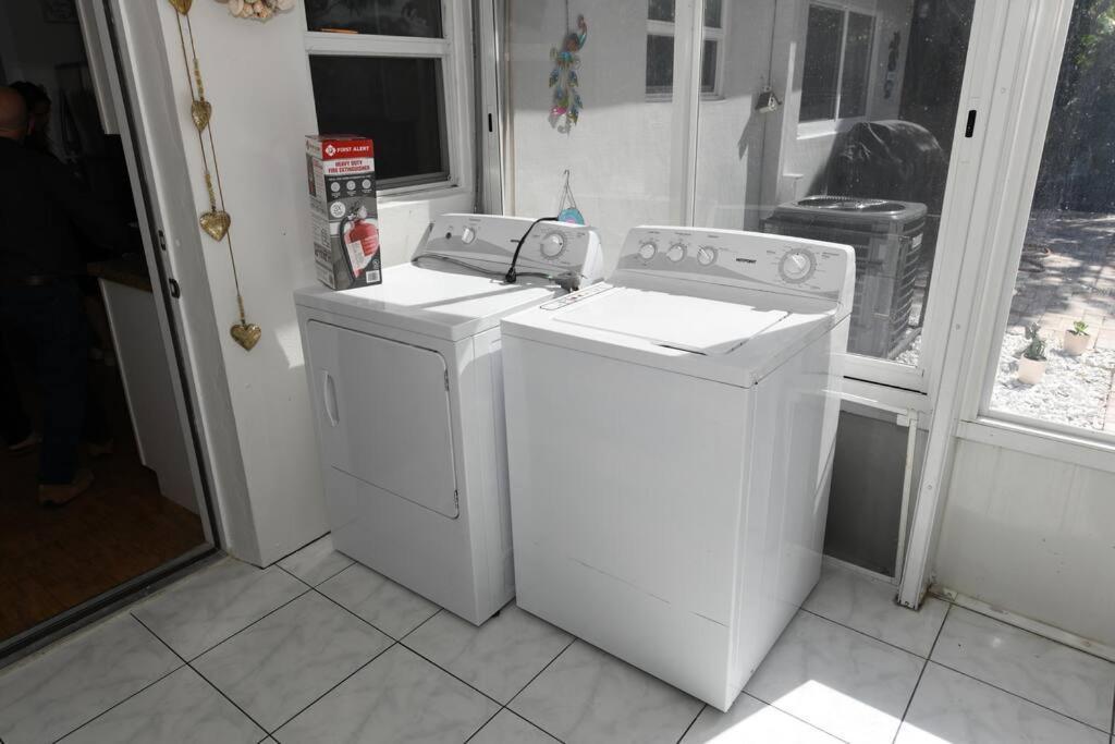 4Br Home, Hot Tub, Near Beach & Wilton Manors Fort Lauderdale Exterior foto